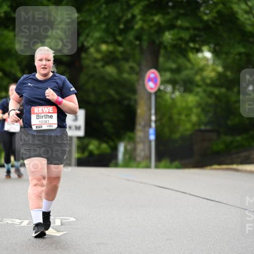 14.06.2026 - REWE Women's Run Dr. Thomas Lammeyer http://msf.ph/oto/9776211 14.06.2026 10:01:17 Laufen 10381, 7 meine-sportfotos.de