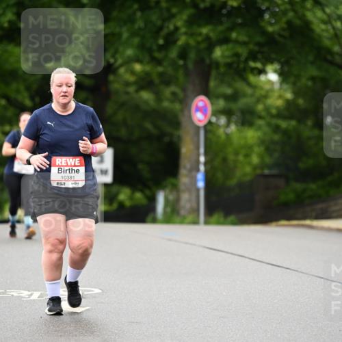 14.06.2026 - REWE Women's Run Dr. Thomas Lammeyer http://msf.ph/oto/9776214 14.06.2026 10:01:17 Laufen 10381 meine-sportfotos.de