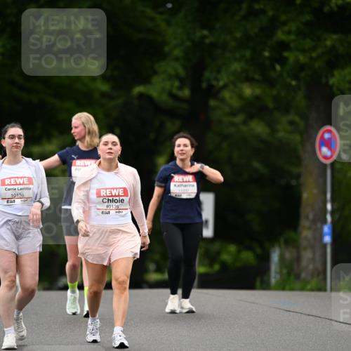 14.06.2026 - REWE Women's Run Dr. Thomas Lammeyer http://msf.ph/oto/9776286 14.06.2026 10:01:29 Laufen 10136, 10135, 7, 11237 meine-sportfotos.de