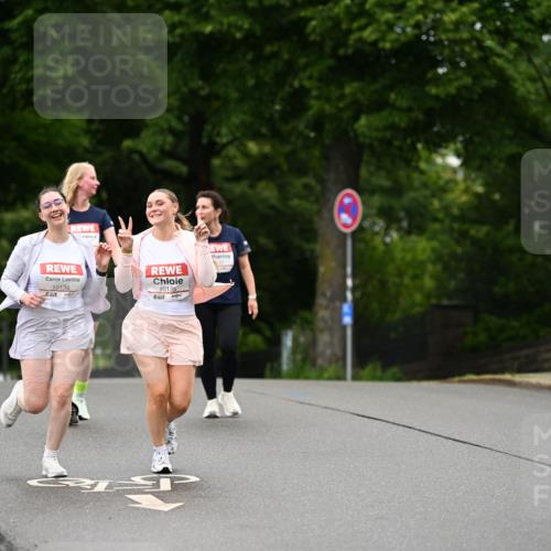 14.06.2026 - REWE Women's Run Dr. Thomas Lammeyer http://msf.ph/oto/9776291 14.06.2026 10:01:30 Laufen 10136, 10135 meine-sportfotos.de
