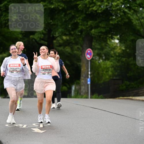14.06.2026 - REWE Women's Run Dr. Thomas Lammeyer http://msf.ph/oto/9776292 14.06.2026 10:01:30 Laufen 10136, 10135, 7 meine-sportfotos.de