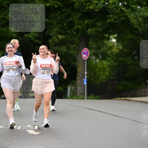 14.06.2026 - REWE Women's Run Dr. Thomas Lammeyer http://msf.ph/oto/9776294 14.06.2026 10:01:30 Laufen 10136, 1013, 51 meine-sportfotos.de