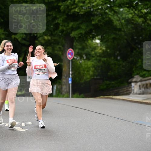 14.06.2026 - REWE Women's Run Dr. Thomas Lammeyer http://msf.ph/oto/9776297 14.06.2026 10:01:31 Laufen 10136, 51, 10135, 7 meine-sportfotos.de