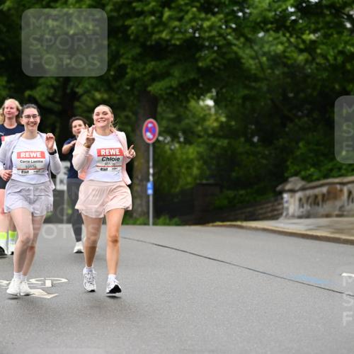 14.06.2026 - REWE Women's Run Dr. Thomas Lammeyer http://msf.ph/oto/9776300 14.06.2026 10:01:31 Laufen 10136, 57, 10135 meine-sportfotos.de