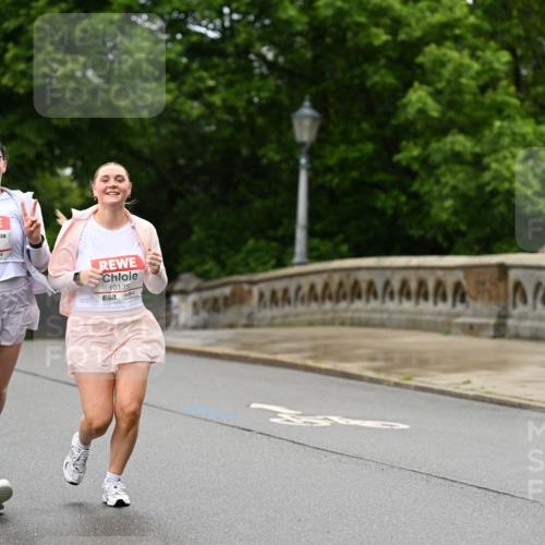 14.06.2026 - REWE Women's Run Dr. Thomas Lammeyer http://msf.ph/oto/9776318 14.06.2026 10:01:33 Laufen 10136, 7, 0135, 7 meine-sportfotos.de