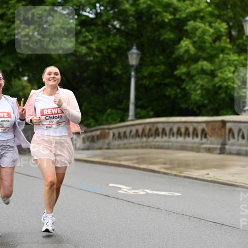 14.06.2026 - REWE Women's Run Dr. Thomas Lammeyer http://msf.ph/oto/9776319 14.06.2026 10:01:33 Laufen 10136, 10135 meine-sportfotos.de