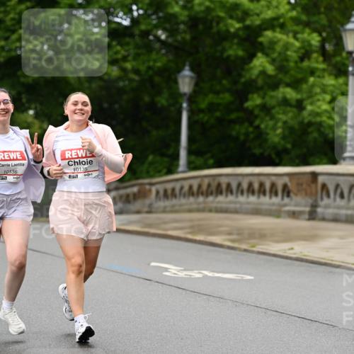 14.06.2026 - REWE Women's Run Dr. Thomas Lammeyer http://msf.ph/oto/9776320 14.06.2026 10:01:33 Laufen 10136, 7, 10135, 7 meine-sportfotos.de
