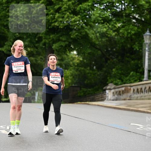 14.06.2026 - REWE Women's Run Dr. Thomas Lammeyer http://msf.ph/oto/9776326 14.06.2026 10:01:35 Laufen 10562, 657, 11237 meine-sportfotos.de