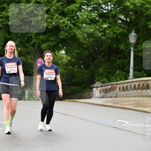 14.06.2026 - REWE Women's Run Dr. Thomas Lammeyer http://msf.ph/oto/9776329 14.06.2026 10:01:35 Laufen 10562, 57, 11237, 51 meine-sportfotos.de
