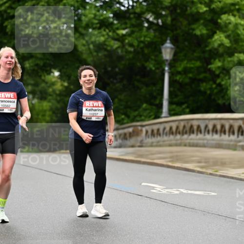 14.06.2026 - REWE Women's Run Dr. Thomas Lammeyer http://msf.ph/oto/9776344 14.06.2026 10:01:37 Laufen 10562, 7, 51, 11237 meine-sportfotos.de