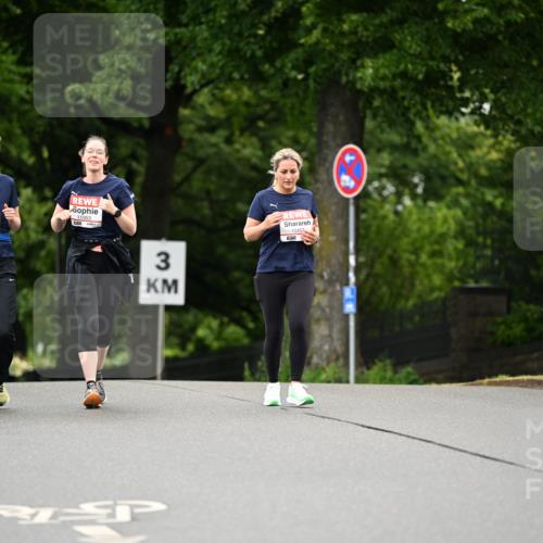 14.06.2026 - REWE Women's Run Dr. Thomas Lammeyer http://msf.ph/oto/9776366 14.06.2026 10:01:45 Laufen 11052, 11053, 3, 10457 meine-sportfotos.de