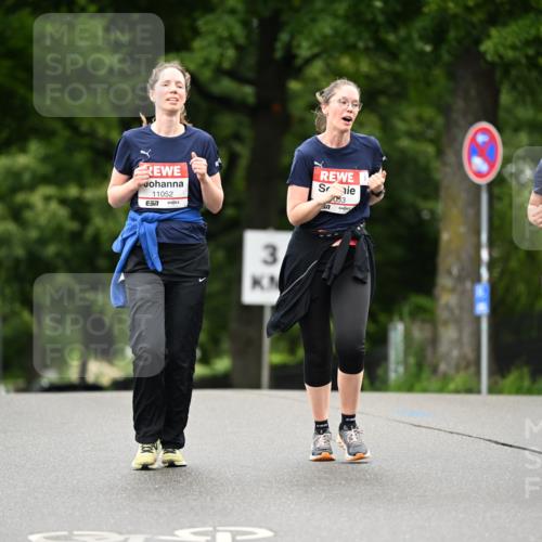14.06.2026 - REWE Women's Run Dr. Thomas Lammeyer http://msf.ph/oto/9776382 14.06.2026 10:01:47 Laufen 11052, 57, 3, 053, 104, 7 meine-sportfotos.de