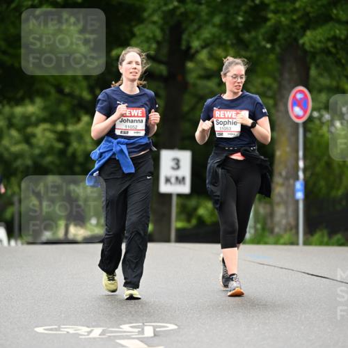14.06.2026 - REWE Women's Run Dr. Thomas Lammeyer http://msf.ph/oto/9776388 14.06.2026 10:01:48 Laufen 11052, 3, 11053, 57, 10457, 7 meine-sportfotos.de