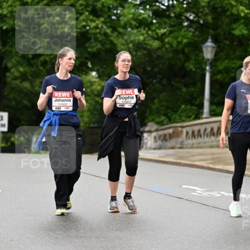 14.06.2026 - REWE Women's Run Dr. Thomas Lammeyer http://msf.ph/oto/9776404 14.06.2026 10:01:51 Laufen 3, 11052, 57, 11053, 7, 10457 meine-sportfotos.de