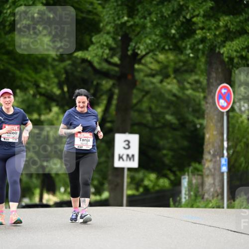 14.06.2026 - REWE Women's Run Dr. Thomas Lammeyer http://msf.ph/oto/9776431 14.06.2026 10:01:57 Laufen 10152, 7, 10700, 3, 2 meine-sportfotos.de