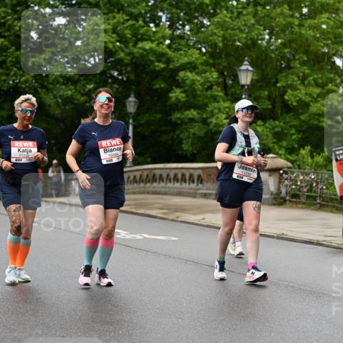 14.06.2026 - REWE Women's Run Dr. Thomas Lammeyer http://msf.ph/oto/9776580 14.06.2026 10:03:31 Laufen 3, 11232, 10484, 57, 11230 meine-sportfotos.de