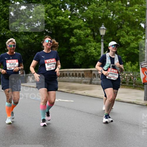 14.06.2026 - REWE Women's Run Dr. Thomas Lammeyer http://msf.ph/oto/9776582 14.06.2026 10:03:32 Laufen 11232, 57, 10484, 11230 meine-sportfotos.de