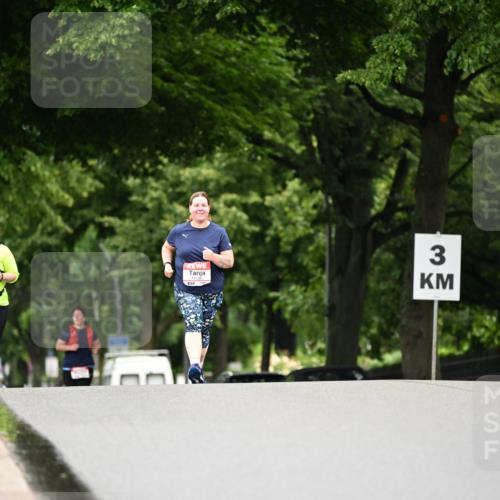 14.06.2026 - REWE Women's Run Dr. Thomas Lammeyer http://msf.ph/oto/9776594 14.06.2026 10:03:40 Laufen 11190, 3 meine-sportfotos.de