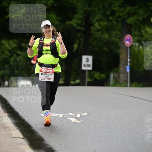 14.06.2026 - REWE Women's Run Dr. Thomas Lammeyer http://msf.ph/oto/9776645 14.06.2026 10:03:51 Laufen 10100, 3 meine-sportfotos.de