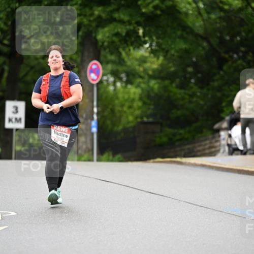 14.06.2026 - REWE Women's Run Dr. Thomas Lammeyer http://msf.ph/oto/9776692 14.06.2026 10:03:59 Laufen 3, 10540 meine-sportfotos.de