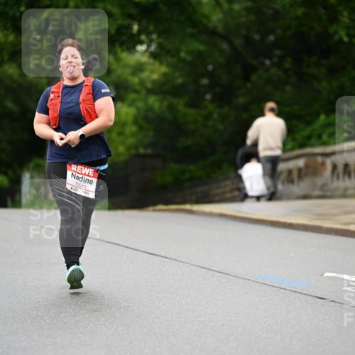 14.06.2026 - REWE Women's Run Dr. Thomas Lammeyer http://msf.ph/oto/9776699 14.06.2026 10:03:59 Laufen 3, 10540 meine-sportfotos.de
