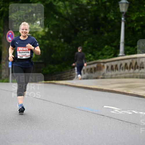 14.06.2026 - REWE Women's Run Dr. Thomas Lammeyer http://msf.ph/oto/9776780 14.06.2026 10:05:46 Laufen 3, 10228 meine-sportfotos.de