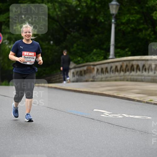 14.06.2026 - REWE Women's Run Dr. Thomas Lammeyer http://msf.ph/oto/9776785 14.06.2026 10:05:47 Laufen 10228, 7 meine-sportfotos.de