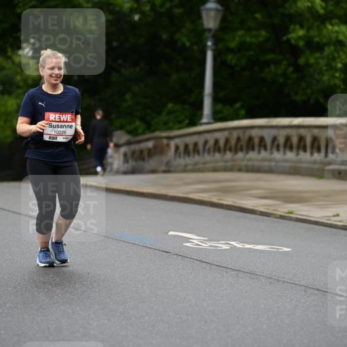 14.06.2026 - REWE Women's Run Dr. Thomas Lammeyer http://msf.ph/oto/9776790 14.06.2026 10:05:48 Laufen 10228, 7 meine-sportfotos.de