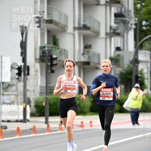 14.06.2026 - REWE Women's Run Dr. Thomas Lammeyer http://msf.ph/oto/9776879 14.06.2026 10:38:44 Laufen 5737, 5906, 7 meine-sportfotos.de