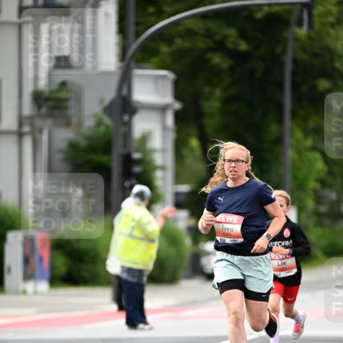 14.06.2026 - REWE Women's Run Dr. Thomas Lammeyer http://msf.ph/oto/9776911 14.06.2026 10:38:53 Laufen 6063, 517 meine-sportfotos.de