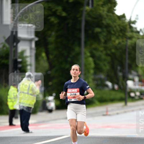 14.06.2026 - REWE Women's Run Dr. Thomas Lammeyer http://msf.ph/oto/9776977 14.06.2026 10:39:07 Laufen 5386, 7 meine-sportfotos.de