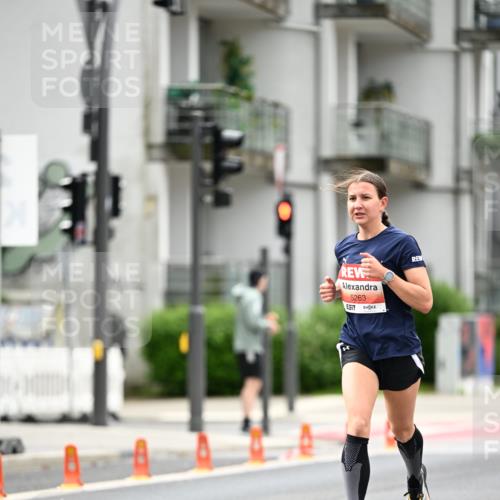 14.06.2026 - REWE Women's Run Dr. Thomas Lammeyer http://msf.ph/oto/9777013 14.06.2026 10:39:16 Laufen 5263, 77 meine-sportfotos.de