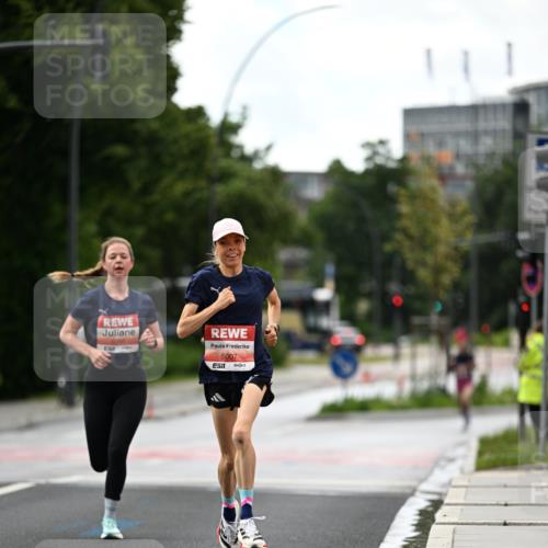 14.06.2026 - REWE Women's Run Dr. Thomas Lammeyer http://msf.ph/oto/9777046 14.06.2026 10:39:24 Laufen 5007, 51 meine-sportfotos.de