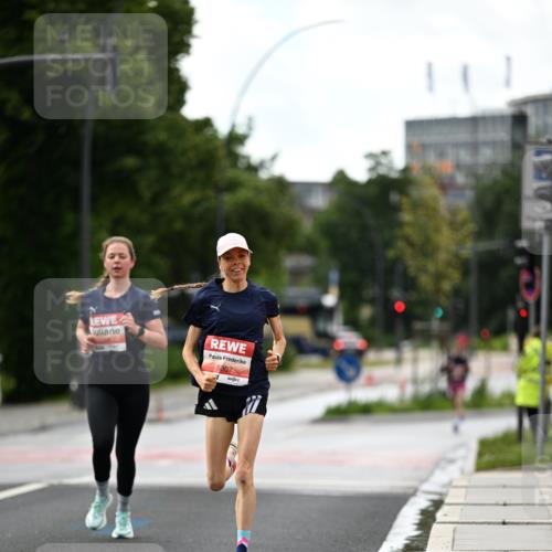 14.06.2026 - REWE Women's Run Dr. Thomas Lammeyer http://msf.ph/oto/9777047 14.06.2026 10:39:24 Laufen 5007 meine-sportfotos.de