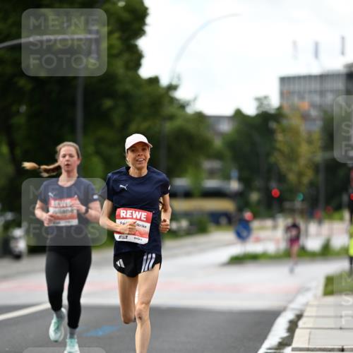 14.06.2026 - REWE Women's Run Dr. Thomas Lammeyer http://msf.ph/oto/9777053 14.06.2026 10:39:24 Laufen 1 meine-sportfotos.de