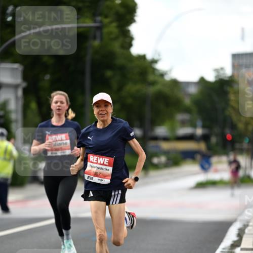 14.06.2026 - REWE Women's Run Dr. Thomas Lammeyer http://msf.ph/oto/9777057 14.06.2026 10:39:25 Laufen 5007 meine-sportfotos.de