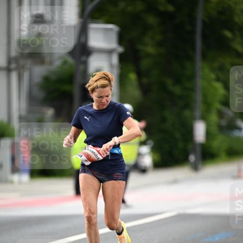 14.06.2026 - REWE Women's Run Dr. Thomas Lammeyer http://msf.ph/oto/9777138 14.06.2026 10:39:46 Laufen 5093 meine-sportfotos.de