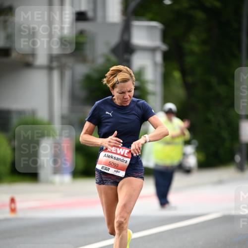 14.06.2026 - REWE Women's Run Dr. Thomas Lammeyer http://msf.ph/oto/9777140 14.06.2026 10:39:46 Laufen 5093 meine-sportfotos.de