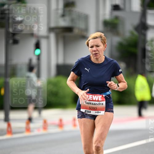 14.06.2026 - REWE Women's Run Dr. Thomas Lammeyer http://msf.ph/oto/9777147 14.06.2026 10:39:46 Laufen 5093 meine-sportfotos.de