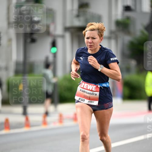 14.06.2026 - REWE Women's Run Dr. Thomas Lammeyer http://msf.ph/oto/9777148 14.06.2026 10:39:47 Laufen 5093 meine-sportfotos.de