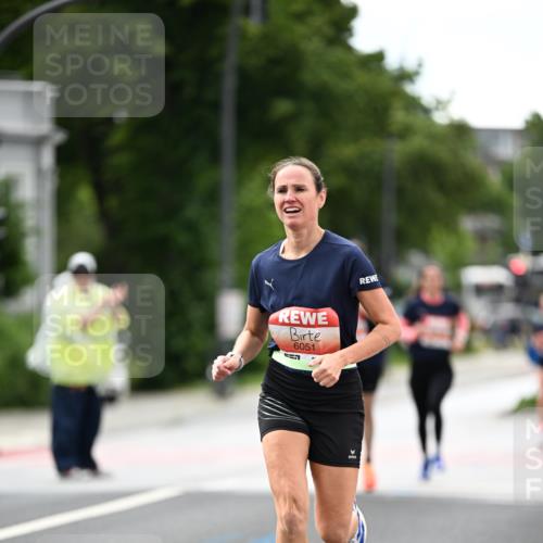14.06.2026 - REWE Women's Run Dr. Thomas Lammeyer http://msf.ph/oto/9777163 14.06.2026 10:39:50 Laufen 6051 meine-sportfotos.de