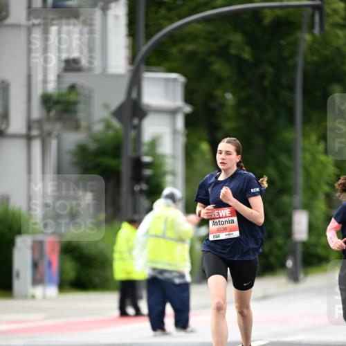 14.06.2026 - REWE Women's Run Dr. Thomas Lammeyer http://msf.ph/oto/9777178 14.06.2026 10:39:53 Laufen 5336 meine-sportfotos.de