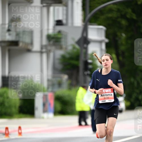 14.06.2026 - REWE Women's Run Dr. Thomas Lammeyer http://msf.ph/oto/9777183 14.06.2026 10:39:54 Laufen 5336 meine-sportfotos.de