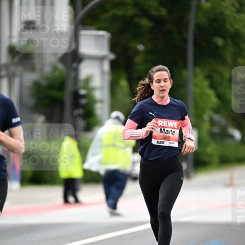 14.06.2026 - REWE Women's Run Dr. Thomas Lammeyer http://msf.ph/oto/9777189 14.06.2026 10:39:55 Laufen 5231 meine-sportfotos.de