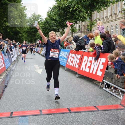 14.06.2026 - REWE Women's Run Strokosch-Dieckow http://msf.ph/oto/9777221 14.06.2026 09:56:54 Ziel 10156, 10399, 10438, 10465, 10781, 10782, 11007, 11283, 11312 meine-sportfotos.de