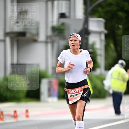 14.06.2026 - REWE Women's Run Dr. Thomas Lammeyer http://msf.ph/oto/9777234 14.06.2026 10:40:07 Laufen 5026 meine-sportfotos.de