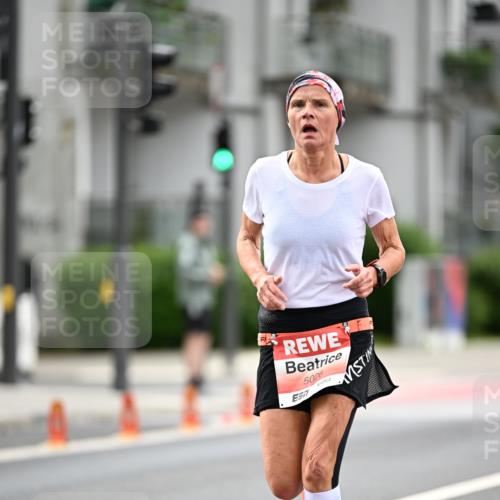 14.06.2026 - REWE Women's Run Dr. Thomas Lammeyer http://msf.ph/oto/9777243 14.06.2026 10:40:08 Laufen 57, 5026 meine-sportfotos.de