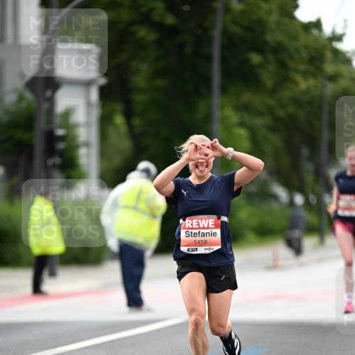 14.06.2026 - REWE Women's Run Dr. Thomas Lammeyer http://msf.ph/oto/9777252 14.06.2026 10:40:11 Laufen 5458, 7 meine-sportfotos.de