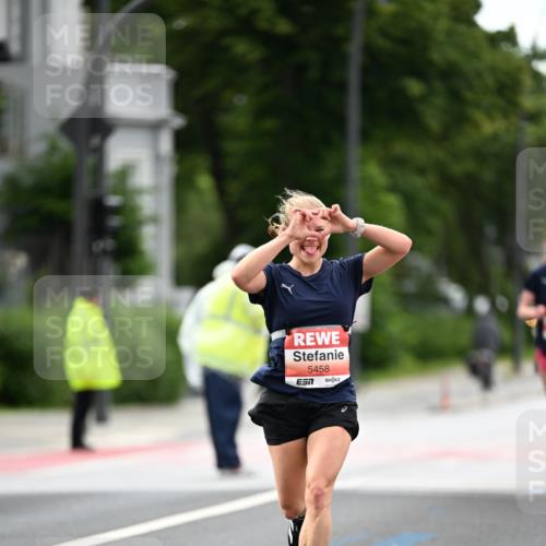 14.06.2026 - REWE Women's Run Dr. Thomas Lammeyer http://msf.ph/oto/9777254 14.06.2026 10:40:11 Laufen 5458 meine-sportfotos.de