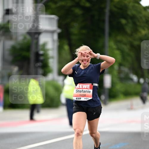 14.06.2026 - REWE Women's Run Dr. Thomas Lammeyer http://msf.ph/oto/9777256 14.06.2026 10:40:11 Laufen 5458 meine-sportfotos.de